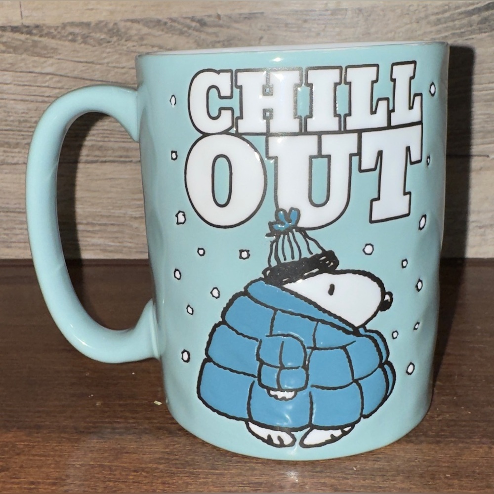 Cute 🥰 Peanuts Blue Puffer Jacket Snoopy "Chill Out" Ceramic Baby Blue Mug